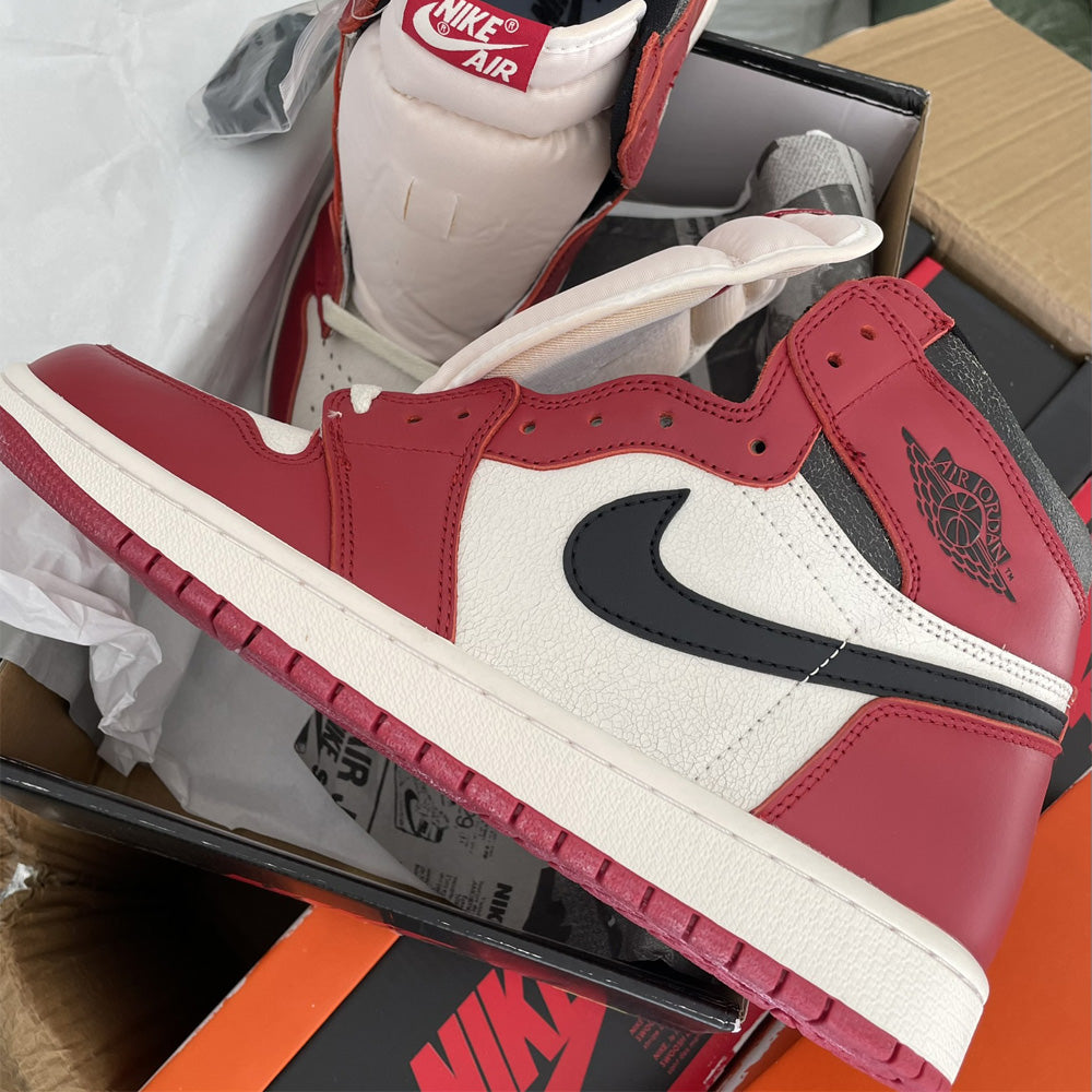 JORDAN 1 RETRO HIGH CHICAGO LOST & FOUND